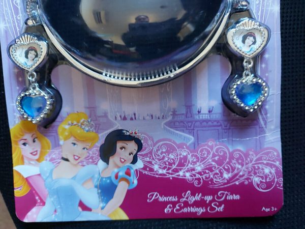 DISNEY PRINCESS SNOW WHITE LIGHT UP TIARA & EARRINGS 3-5YR GIRL CHILD GIFT SET - Image 3