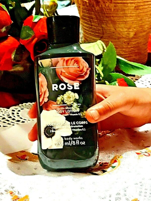 Bath & Body Works Rose Super Smooth Lotion Women's Gift Mothers Day 8 fl oz